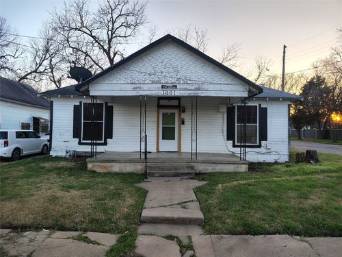 1001 S 16th St, Waco, TX, 76706-1907 | Card Image