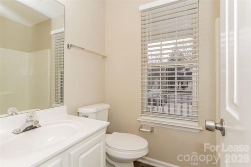 4531 Biesterfield Dr, Charlotte, NC, 28216-3283 | Card Image