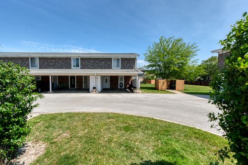 0-8 Cour Masson, Palos Hills, IL, 60465-2411 | Card Image