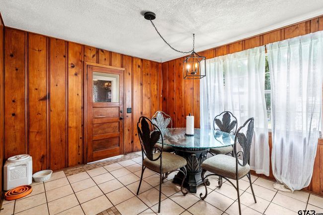 902 S Florey Ave, House other with 3 bedrooms, 2 bathrooms and null parking in Mt Pleasant TX | Image 10