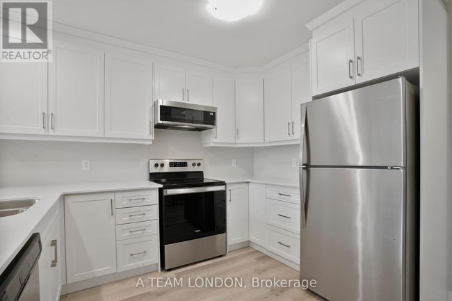 212 - 100 The Promenade, Condo with 2 bedrooms, 2 bathrooms and 2 parking in Port Stanley ON | Image 5