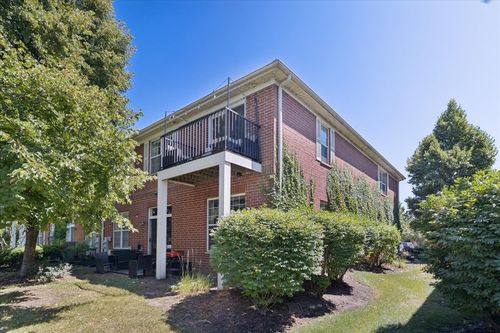 21-a1-1116 Kensington Dr, Northbrook, IL, 60062-5955 | Card Image