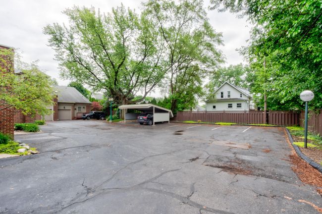 801 Sherman Dr, Condo with 2 bedrooms, 3 bathrooms and null parking in Royal Oak MI | Image 39