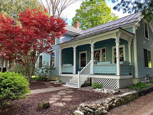 482 Clarendon Ave, West Rutland, VT, 05777-9470 | Card Image