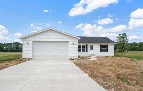 1161 Dove Ln, Milford, IN, 46542-9062 | Card Image