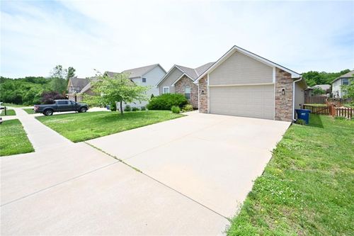 15865 Morgan St, Platte City, MO, 64079-7513 | Card Image