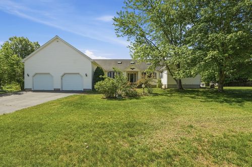1 Daniel Ter, West Bridgewater, MA, 02379-1757 | Card Image
