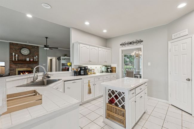 1107 Ruidoso Downs Dr, House other with 3 bedrooms, 3 bathrooms and null parking in Terrell TX | Image 8