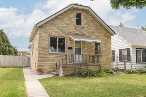 3727 E Underwood Ave, Cudahy, WI, 53110-1934 | Card Image