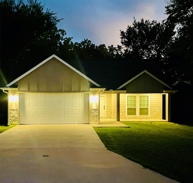 Elm St, Denison, TX 75020