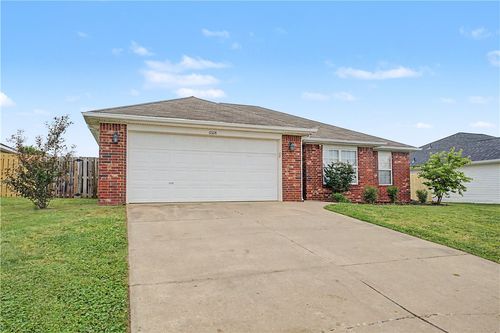 6608 Sw Springwood St, Bentonville, AR, 72713-8666 | Card Image