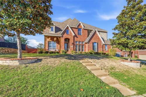 645 Ten Mile Dr, DeSoto, TX, 75115-3887 | Card Image