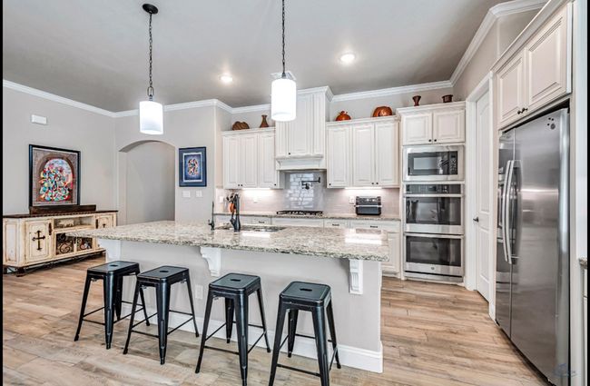 313 Peregrine Hill Cir, House other with 4 bedrooms, 4 bathrooms and 2 parking in Midland TX | Image 6