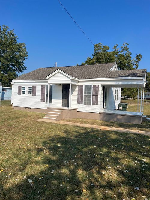 1513 Joe Wheeler Dr, Tuscumbia, AL, 35674-4529 | Card Image