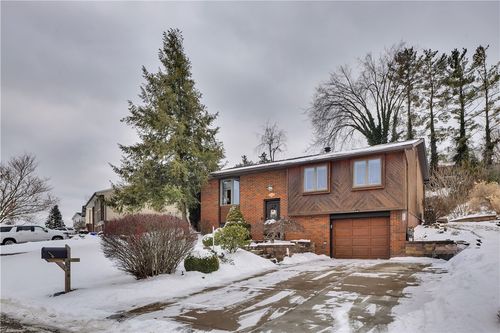 334 Florida Dr, Oakdale, PA, 15071-9427 | Card Image