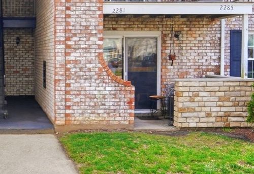 2281 Crew Cir, Dayton, OH, 45439-3257 | Card Image