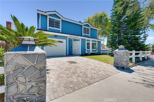 3304 Lewis, Signal Hill, CA, 90755 | Card Image