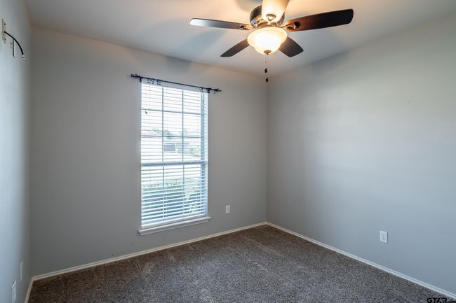 5709 Mustang Trl, House other with 4 bedrooms, 2 bathrooms and null parking in Tyler TX | Image 21