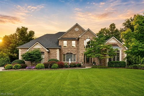 26778 Primrose Ln, Westlake, OH, 44145-5492 | Card Image
