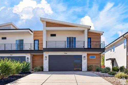 754 E Desert Cactus Dr, Washington, UT, 84780-3557 | Card Image