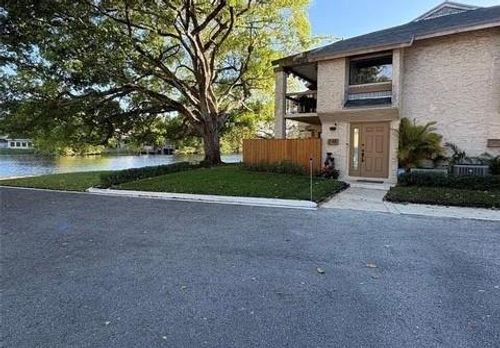 148 Wimbledon Lake Dr, Plantation, FL, 33324-2432 | Card Image