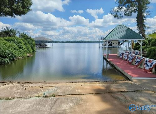 5863 Bay Hill Village Way, Athens, AL, 35611-3719 | Card Image