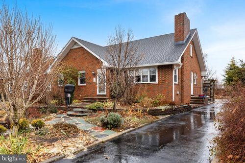 55 E Evesham Rd, RUNNEMEDE, NJ, 08078-1715 | Card Image