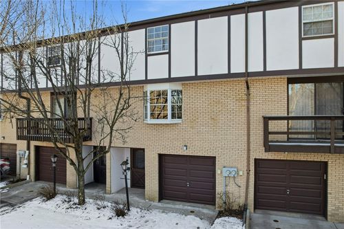 c-38 Hiland Valley Ct, Pittsburgh, PA, 15229 | Card Image