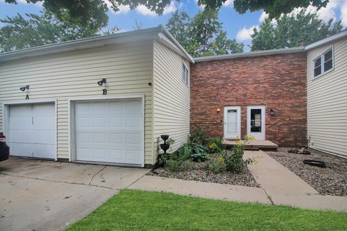 b-1530 Hunt Dr, Normal, IL, 61761-2186 | Card Image
