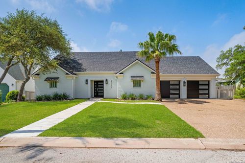 2011 Crescent Dr, Rockport, TX, 78382-3615 | Card Image