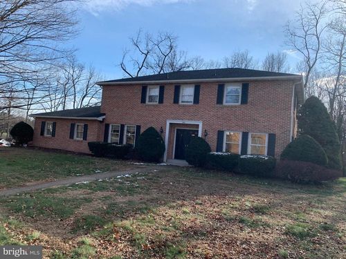 300 Acre Dr, CARLISLE, PA, 17013-4272 | Card Image