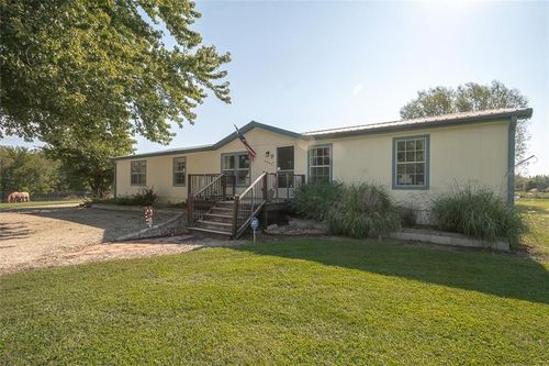 1591 Idaho Rd, Williamsburg, KS, 66095-8084 | Card Image