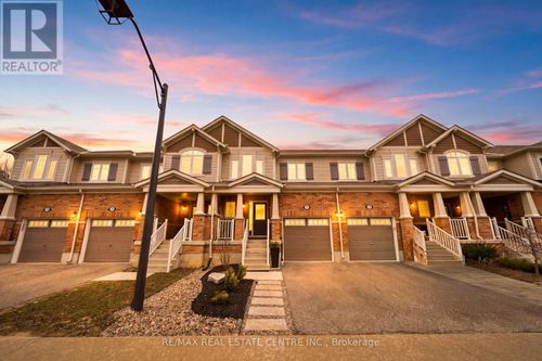 31-230 Avonsyde Blvd, Hamilton, ON, L8B1T9 | Card Image