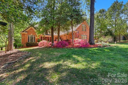 225 Highland Forest Dr, Lake Wylie, SC, 29710-6311 | Card Image