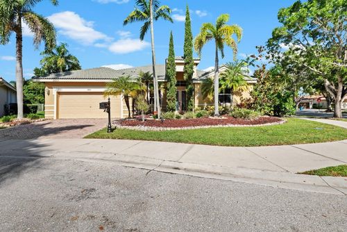 1400 Blue Jay Cir, Weston, FL, 33327-2005 | Card Image