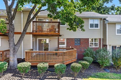 1659 E Swan Cir, Brentwood, MO, 63144-1114 | Card Image