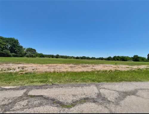 000 W Division St, Blossom, TX, 75416 | Card Image