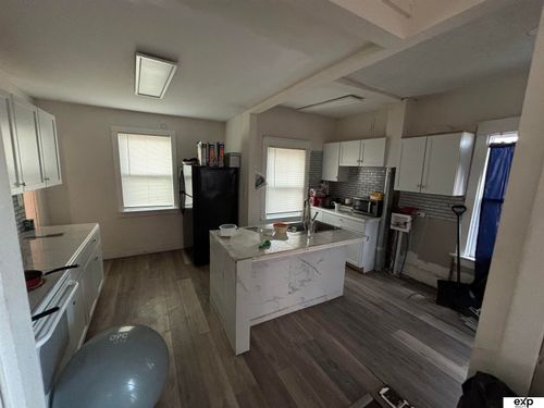 2216 Evans St, Omaha, NE, 68110-1840 | Card Image