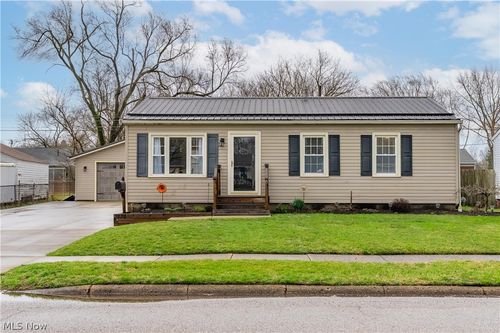 3838 Taft Avenue Ne, Canton, OH, 44705 | Card Image