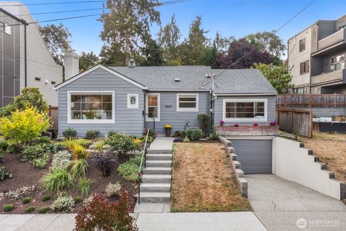 5549 39th Ave Ne, Seattle, WA, 98105-2210 | Card Image