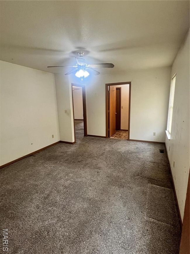 1114 S Main St, House other with 3 bedrooms, 2 bathrooms and 2 parking in Vandalia MO | Image 22
