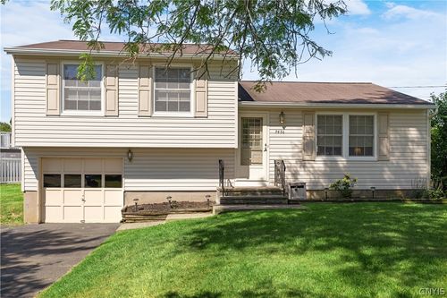 7436 Muench Road, Clay, NY, 13088 | Card Image