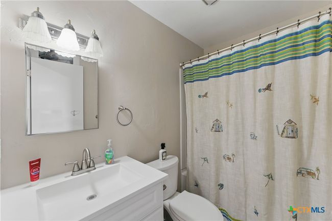 556 Gode Ln, House other with 3 bedrooms, 2 bathrooms and null parking in New Braunfels TX | Image 26
