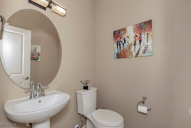 1374 Slate Ct, Condo with 4 bedrooms, 4 bathrooms and null parking in Cleveland Heights OH | Image 19