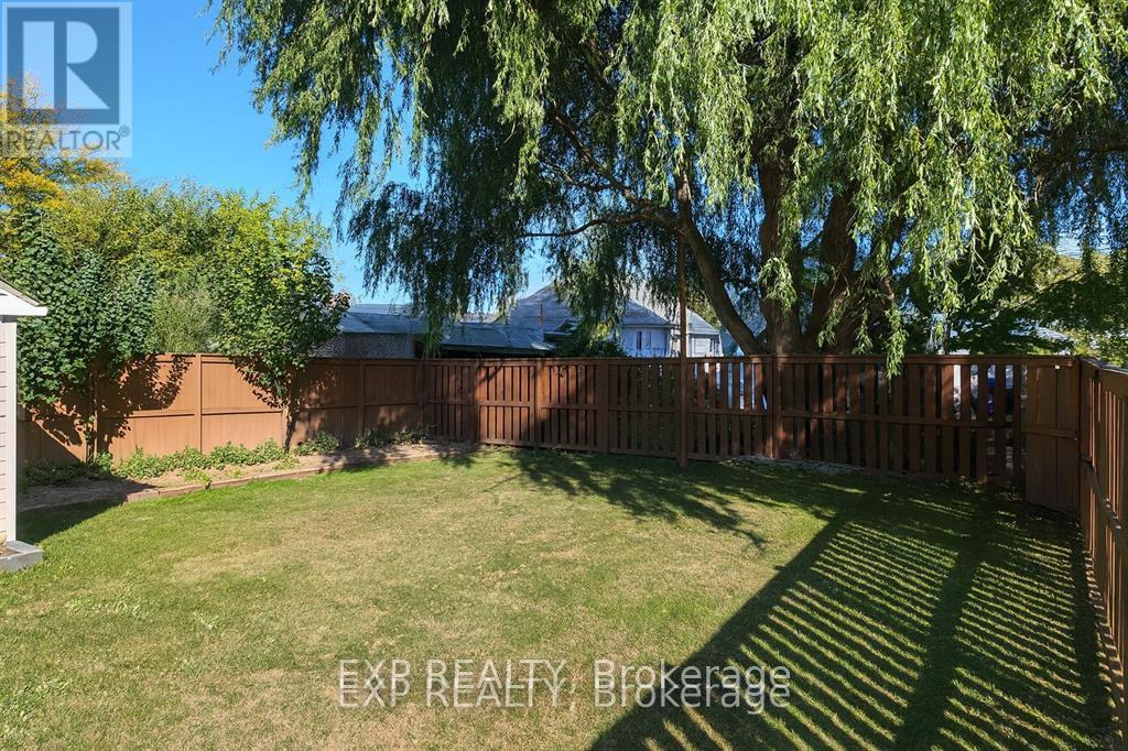 Residential in St. Catharines (E. Chester) 3
