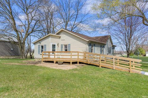 8763 E Backwater Rd, North Webster, IN, 46555-9534 | Card Image