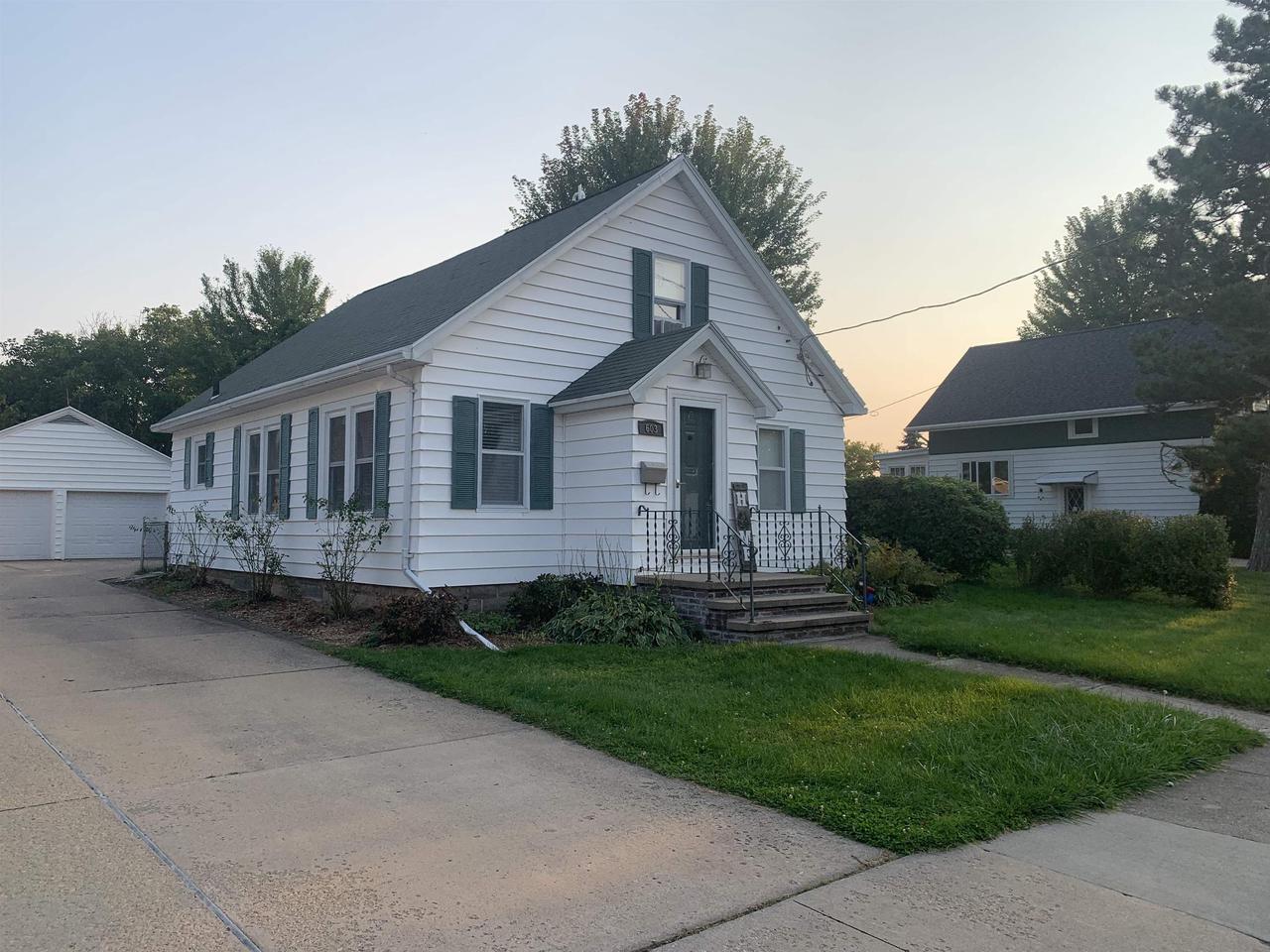 Park Ave, Little Chute, WI 54140