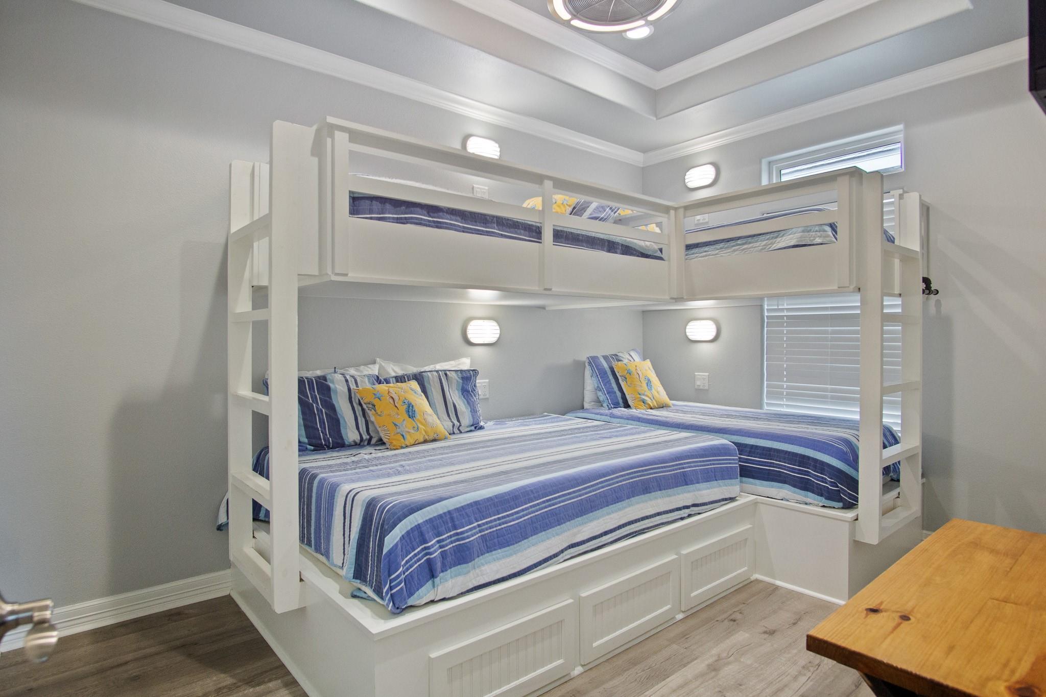 Residential in Crystal Beach 4