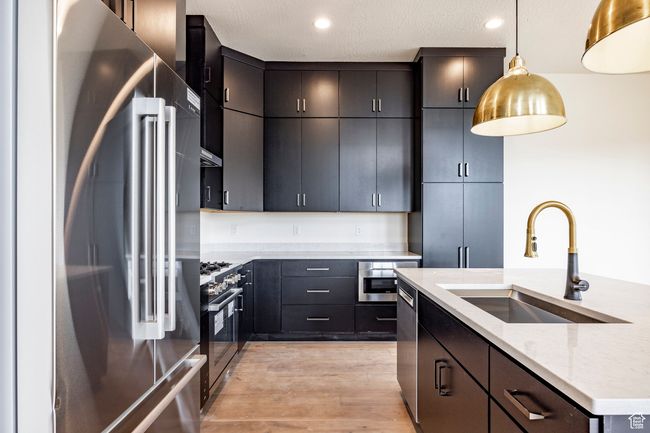 495 W Ascent Dr, Townhouse with 3 bedrooms, 3 bathrooms and 2 parking in Hideout UT | Image 9