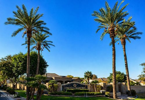 70-2134 E Avenida Del Valle Ct, Gilbert, AZ, 85298-6111 | Card Image